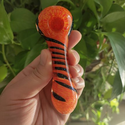 Handmade Unique Glass Pipes Mystery Smoking Hand Pipe Yellow Black Striped Pretty Tobacco Pipes Beautiful Pipes