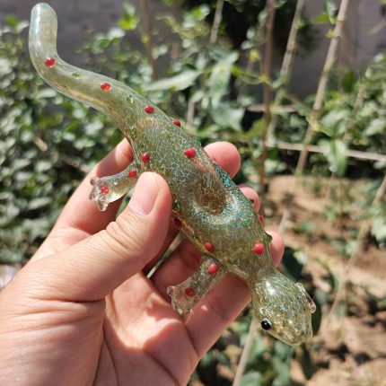 Handmade Lizard Pipe Chameleon Unique Glass Pipes Gecko Mystery Hand Pipe Pretty Pipes Beautiful Gift