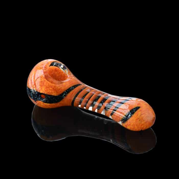 Orange Spiral Pattern Glass Pipe 4.5 inch - Image 3