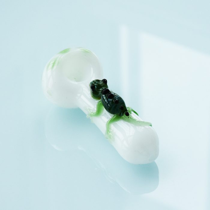 Gecko Glass Green Lizard Pipe Hand Blown Pipe - Image 12