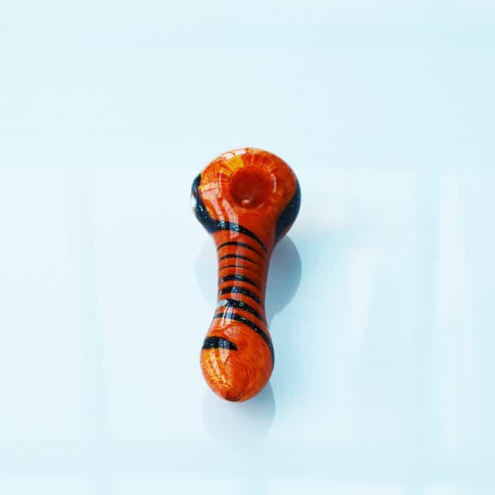 Orange Spiral Pattern Glass Pipe 4.5 inch - Image 7