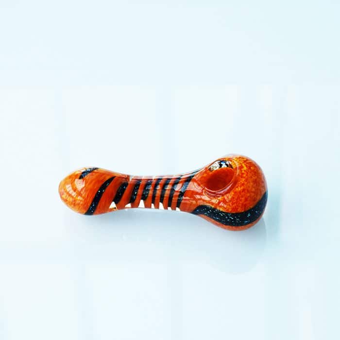 Orange Spiral Pattern Glass Pipe 4.5 inch - Image 8